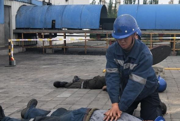 神華寧煤集團煤製油化工公管公司配煤一中心安全月裏強技能