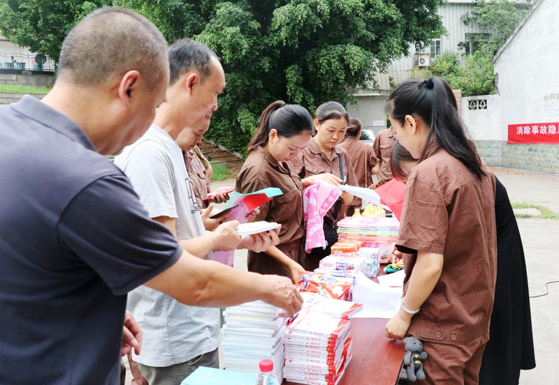 C:UsersAdministratorDesktop6月24日更新微信平台稿件2020.6.24公司工會在精煤公司開展普法宣傳活動普法活動,已處理公司工會在精煤公司開展普法宣傳活動-(5).jpg C:UsersAdministratorDesktop6月24日更新微信平台稿件2020.6.24公司工會在精煤公司開展普法宣傳活動普法活動,已處理公司工會在精煤公司開展普法宣傳活動-(5).jpg