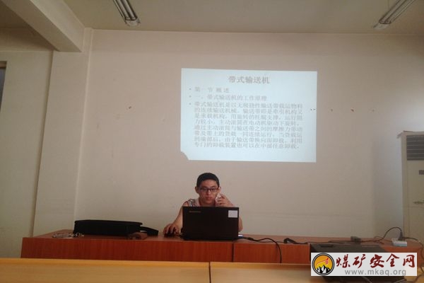 中國礦業大學機電暑期生產實習團參加皮帶輪生產講座