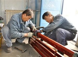 神華寧煤集團煤化工分公司公管處修舊利廢 點滴做起