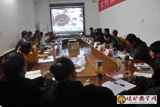 大村鎮:組織全鎮幹部學習新《安全生產法》