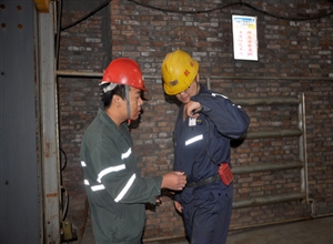 西卓煤礦紮實開展安全隱患自查自糾活動