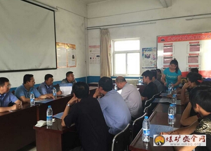 寧東鐵路公司後勤處 車務段深入煤礦開展鐵路安全宣傳教育