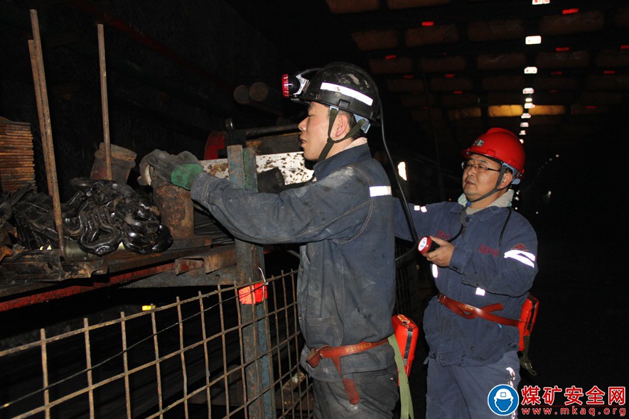 蒲白礦業煤礦運營公司遵守安全生產法 當好第一責任人
