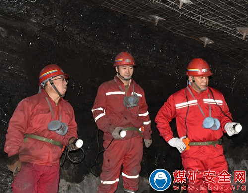 新疆屯南煤業開展標準化驗收、安全生產檢查工作