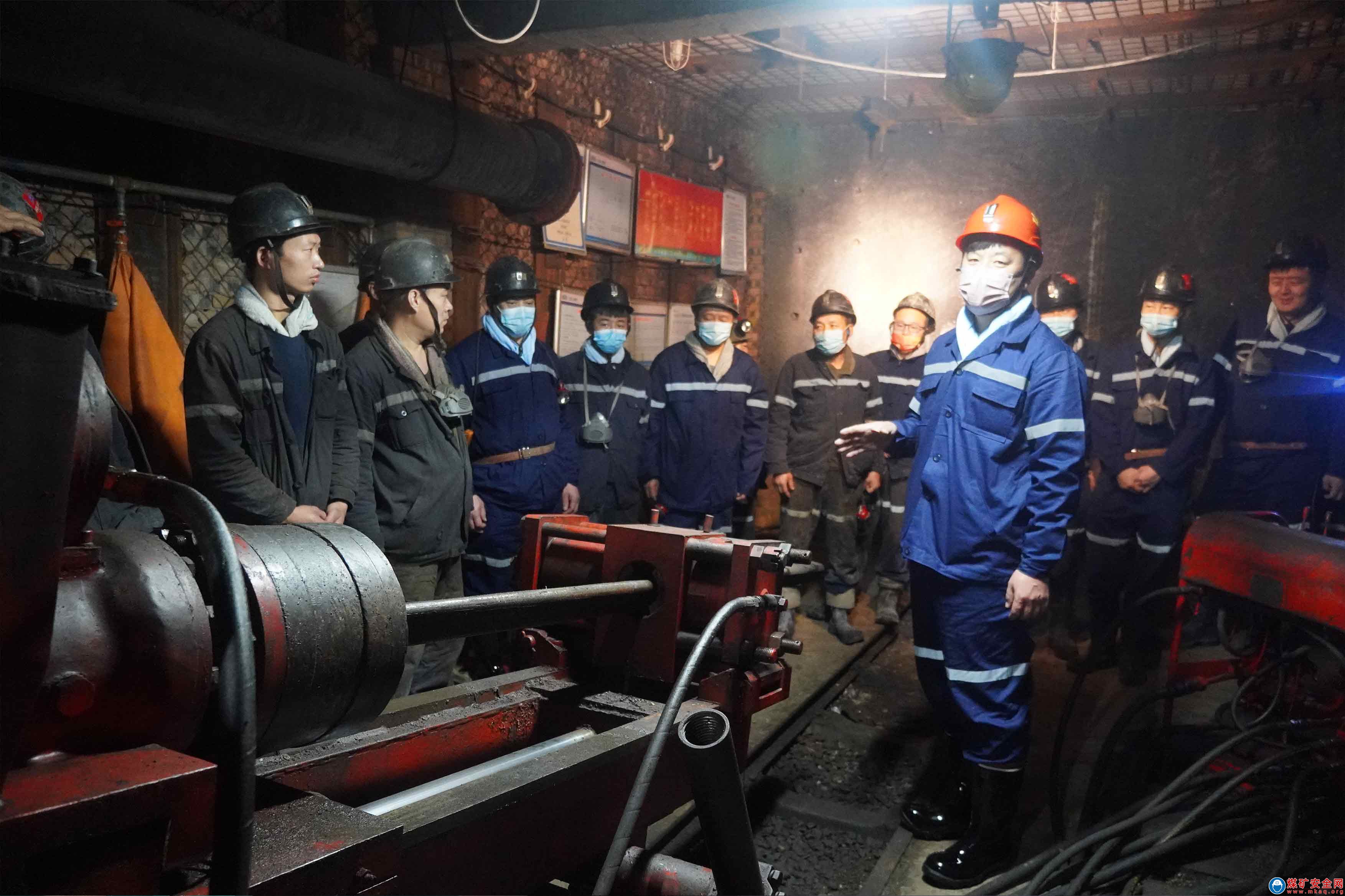 河南能源焦煤公司九裏山礦組織基層職工開展實操訓練活動