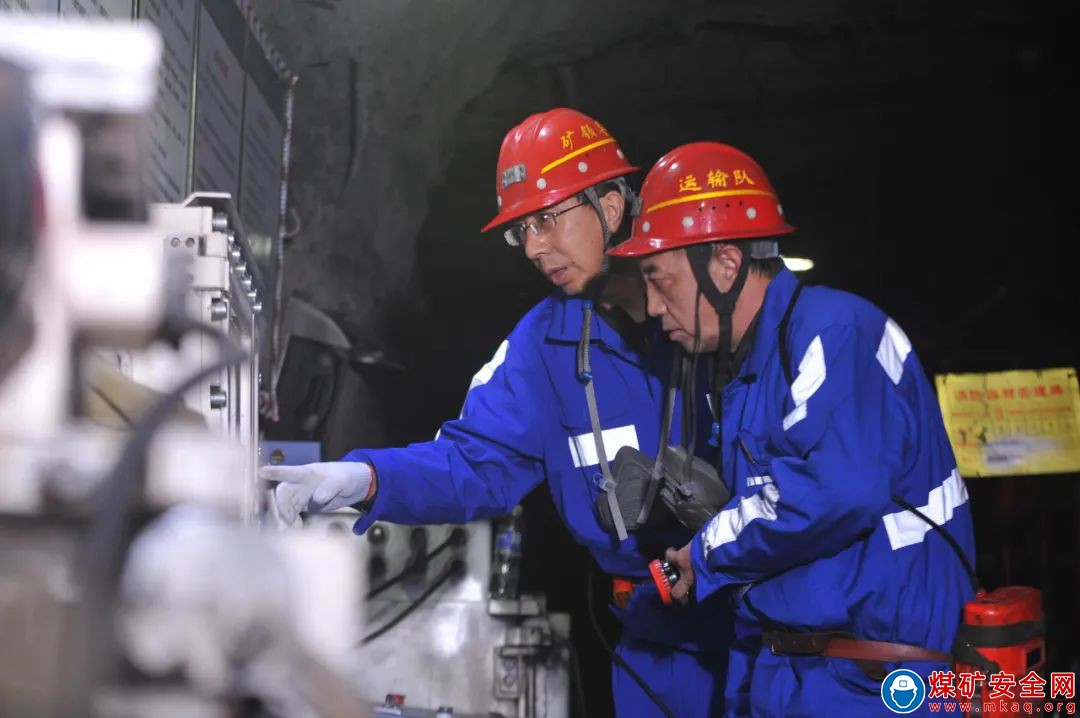 中能袁大灘礦業榮獲榆北煤業2023年度“先進礦井”榮譽稱號