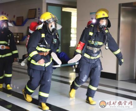 天業集團工業園舉辦綜合辦公樓消防安全應急救援演練