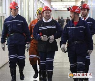 王玉寶到馬蘭礦下井督導:推進一優三減 確保安全生產