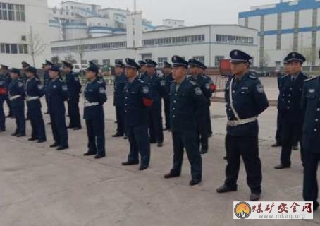潞安集團李村煤礦開展軍事訓練、提高隊伍素質