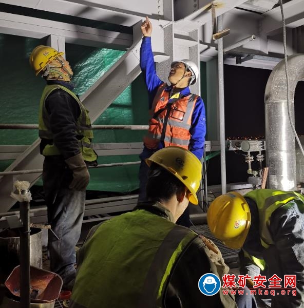 天業2萬噸氯化高聚物項目籌建組天黑不打烊