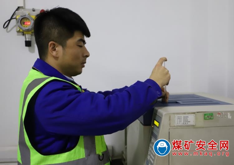 新疆天業天辰化工廠合成爐內含氫、尾氣含氫分析用時減半