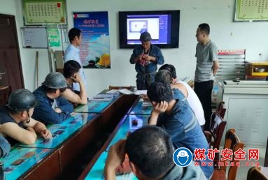 淄礦集團唐口煤業：自救器佩用“人人會”