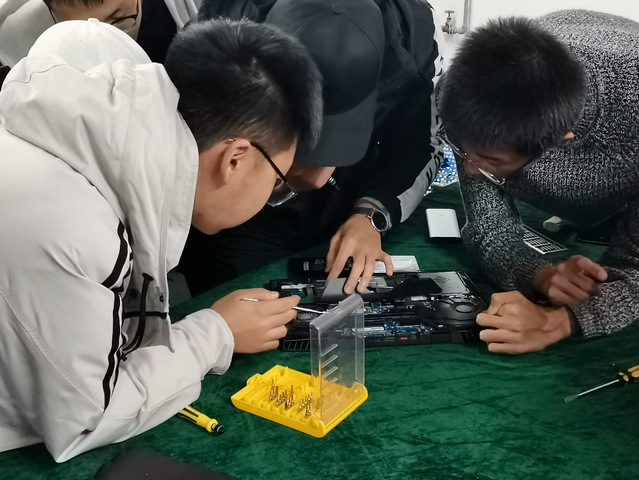 計算機學院奔騰特勤隊開展義務維修電腦活動