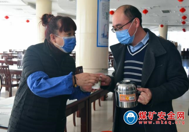 潞安集團李村煤礦：免費藥劑為疫情防控一線築起“健康堡壘”