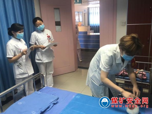 攀煤總醫院進行母乳喂養相關技術