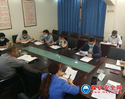 攀煤工程建設公司工會召開二屆三次全委會