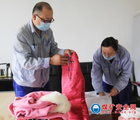 愛心捐物到南疆 青春傳遞正能量  天業集團天域新實開展“愛心捐贈 情暖南疆”捐贈活動