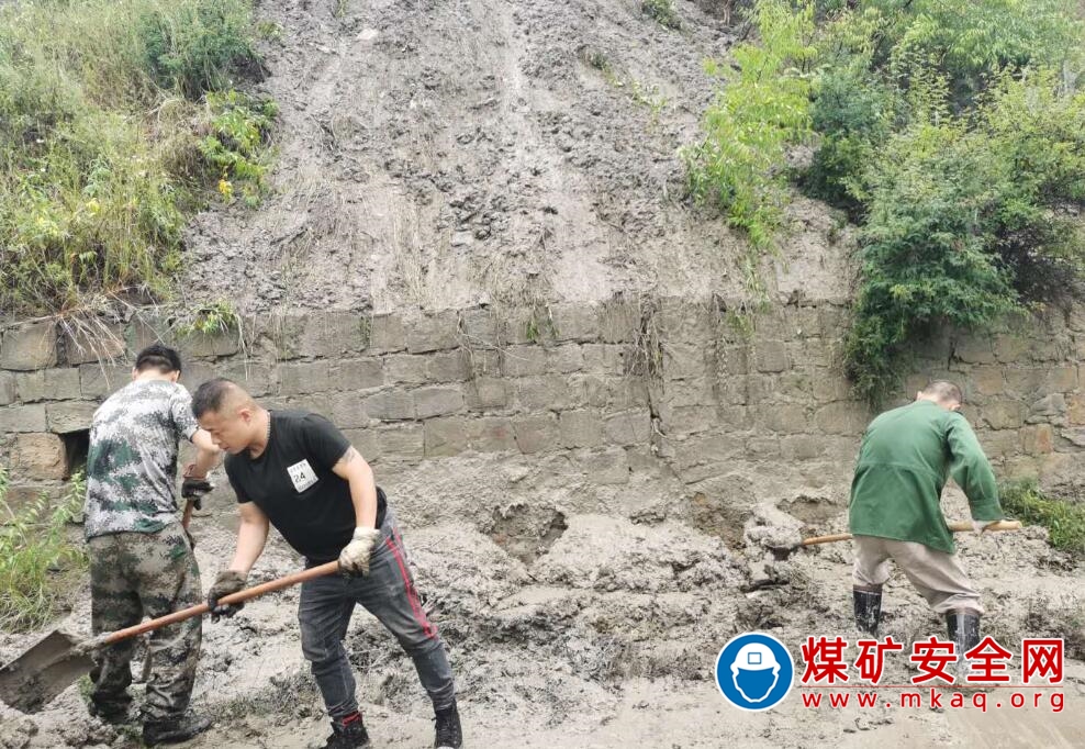 下石節礦聞“汛”而動築牢雨季安全堤