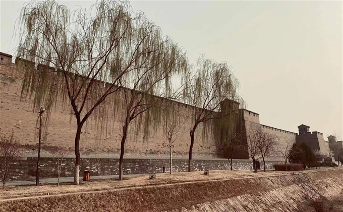斑駁城牆