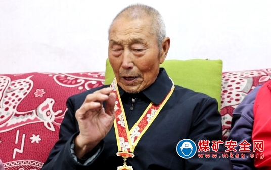 山焦汾西柳灣煤礦團委組織開展“學黨史、強信念、跟黨走”主題團日活動