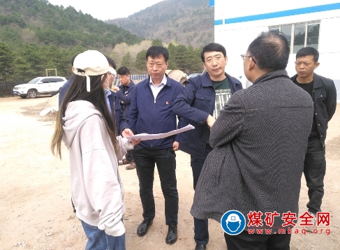 蒲白建莊礦業：召開壓風機房、黃泥灌漿站建設現場會