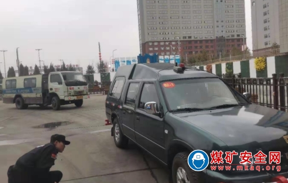 榆北曹家灘公司：多措並舉嚴抓無軌膠輪車運輸安全