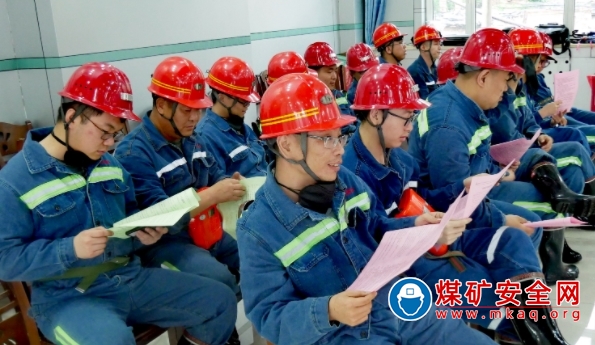 晉能控股煤業公司小峪煤業公司安全生產月活動之宣傳谘詢活動