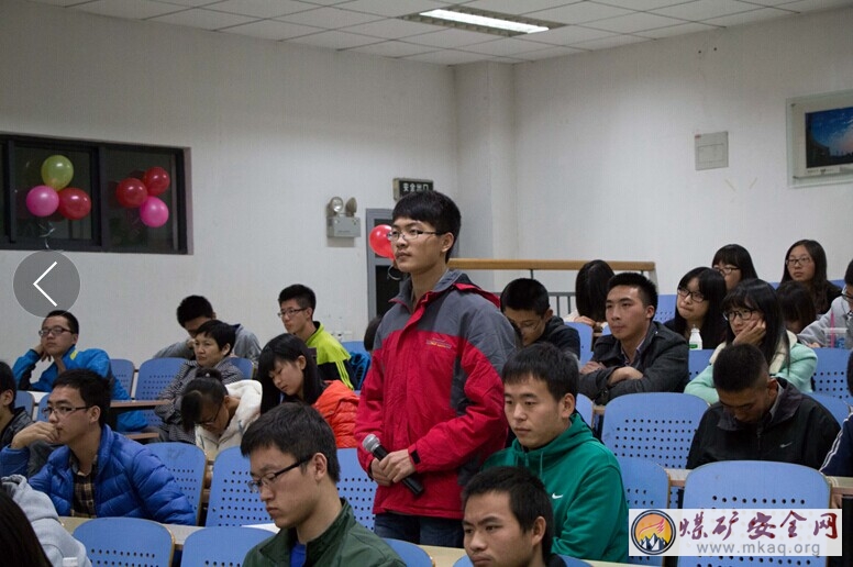 “當電商遇上光棍節”——管理學院小玥在線舉辦第68期訪談活動