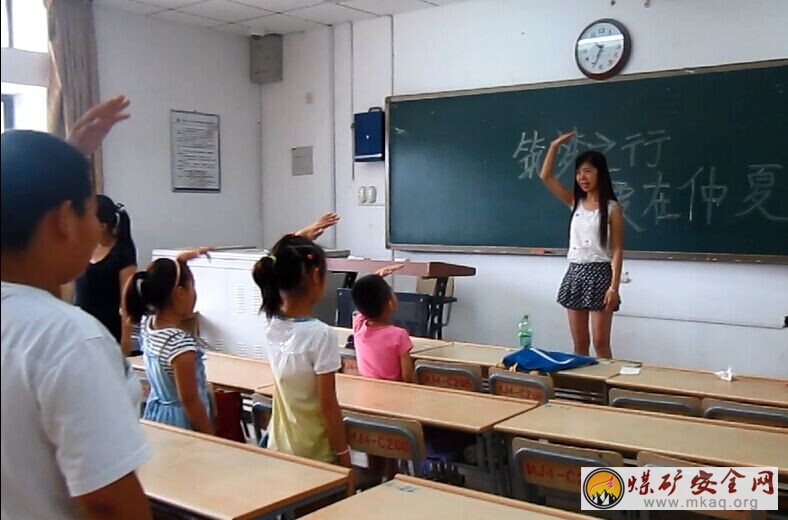 《感恩的心》手語學習洗滌心靈