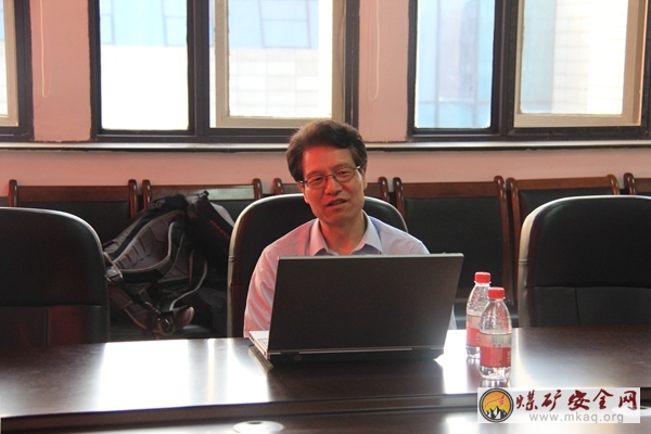 礦業學院為張宗賢教授舉行交流座談會