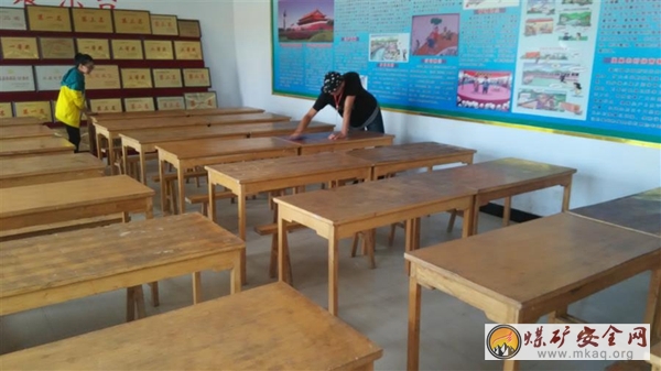 礦業學院心靈雙約支教團第一次踏進支教校園