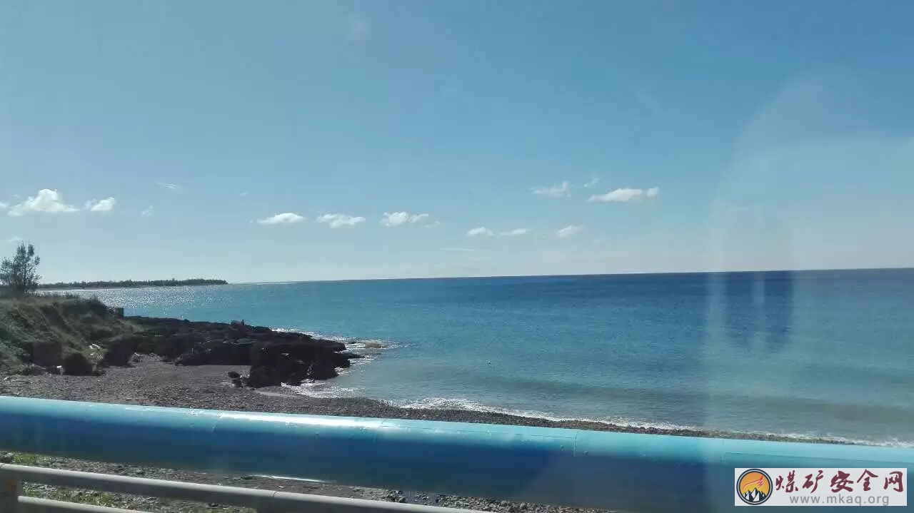 碧水晴天