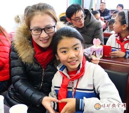 從“愛”出發 　與“愛”同行   新疆天業集團積極履行社會責任為90多名石城學子圓夢