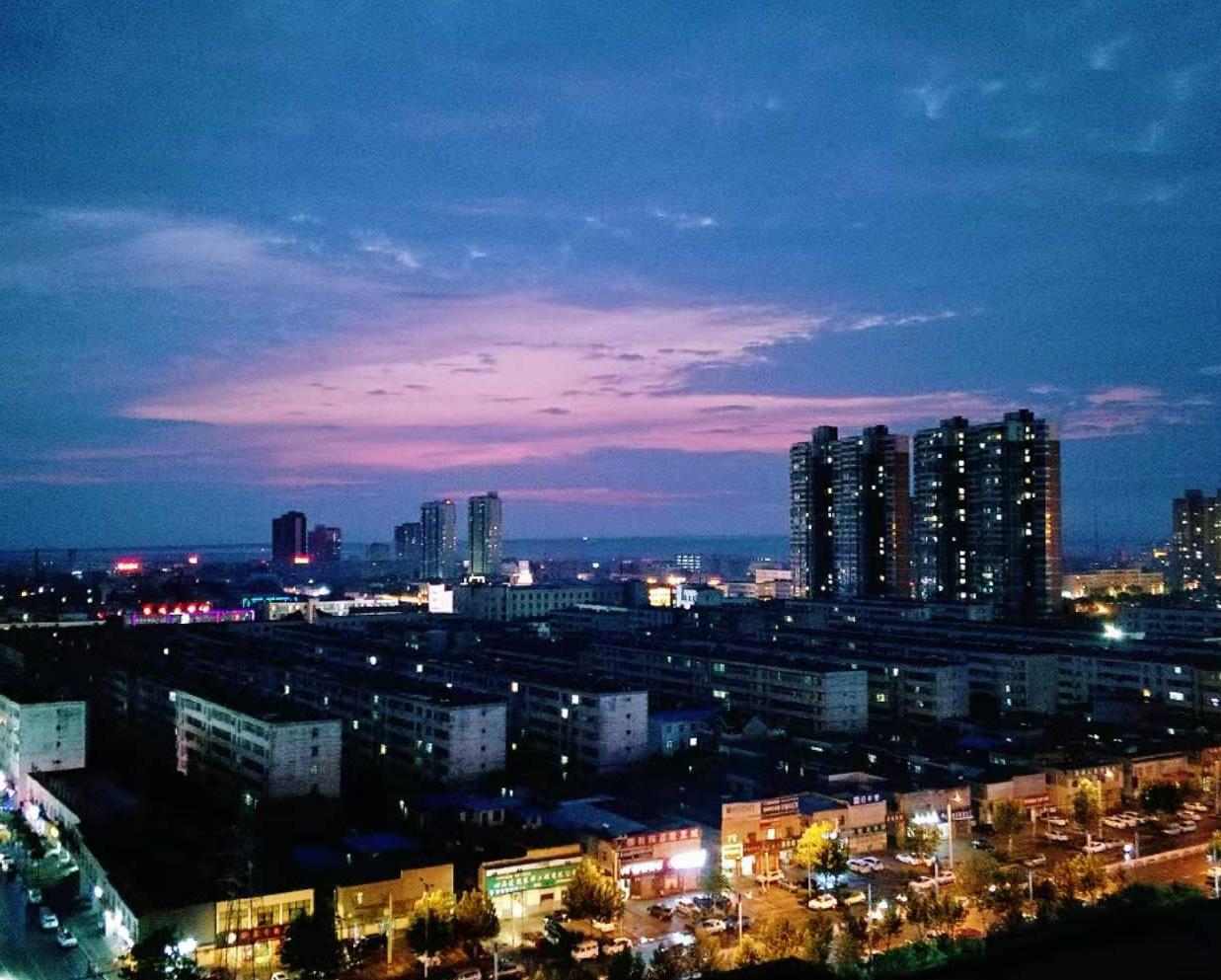 小城美景一瞥-張福樂