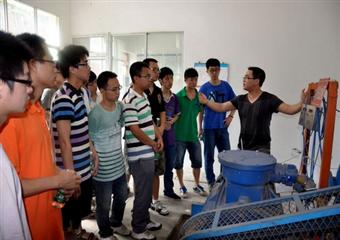 重慶大學資環學院師生到小河嘴煤礦參觀