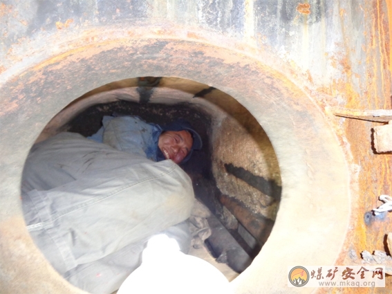 菏澤聚隆公司管道“體檢”確保安全“過冬”