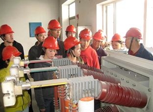 石河子大學學生到天業熱電公司進行實習“錘煉”