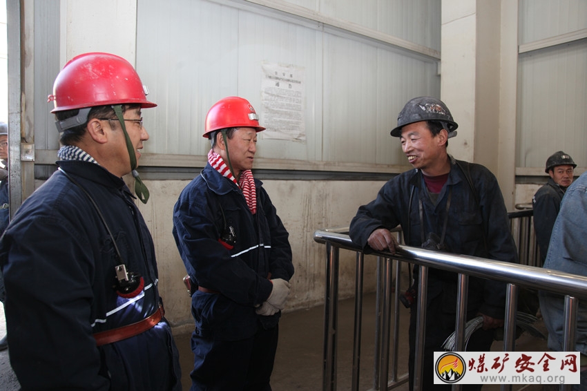 彬長集團領導到小莊礦檢查指導工作