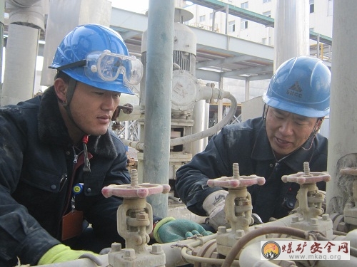 甲醇廠合成二車間精細檢修實現首季開門紅