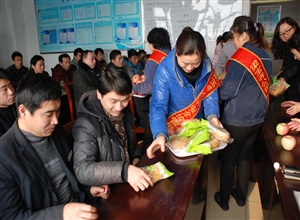 梁寶寺公司工會開展“心係安全歡度聖誕”活動