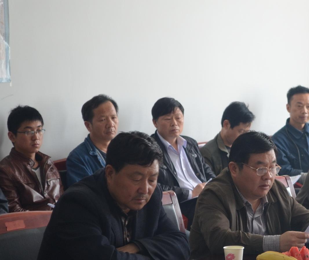 阿克蘇地區煤炭局在新疆華地投資有限公司加強礦井安全大檢查