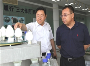 吐魯番市黨政代表團蒞臨天業考察