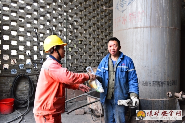 新維煤業公司:關心員工深入一線“送溫暖”