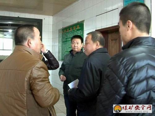 澄合礦業二礦分公司工會組織職工代表開展巡查活動