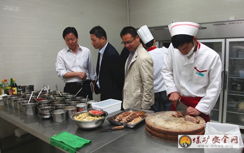 小莊礦業公司嚴把食品“入口關”