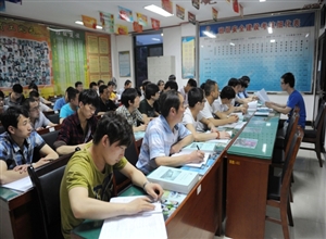 彬長胡家河礦強化學習提升員工安全生產責任意識