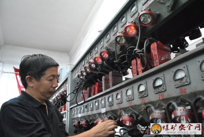 澄合礦業董礦分公司實行安全自主管理、經營細化管理降低企業的生產成本