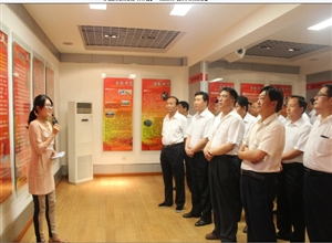 蒲白技校組織領導幹部參觀警示教育基地