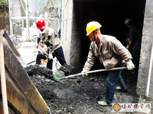 發揮黨團員先鋒作用 解決企業困憂